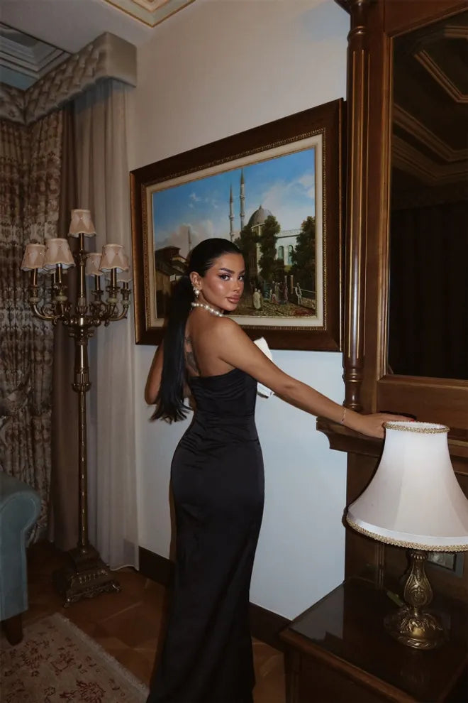 Vestido elegante e sofisticado Preto