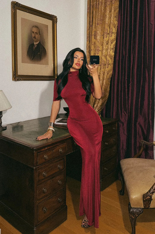 Vestido elegante com toque sofisticado