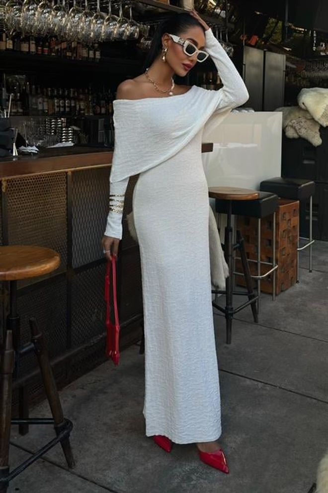 Vestido madonna elegante