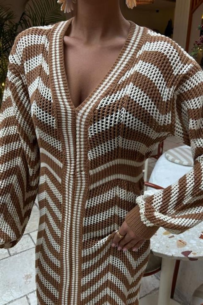 Vestido casual com pormenor de renda