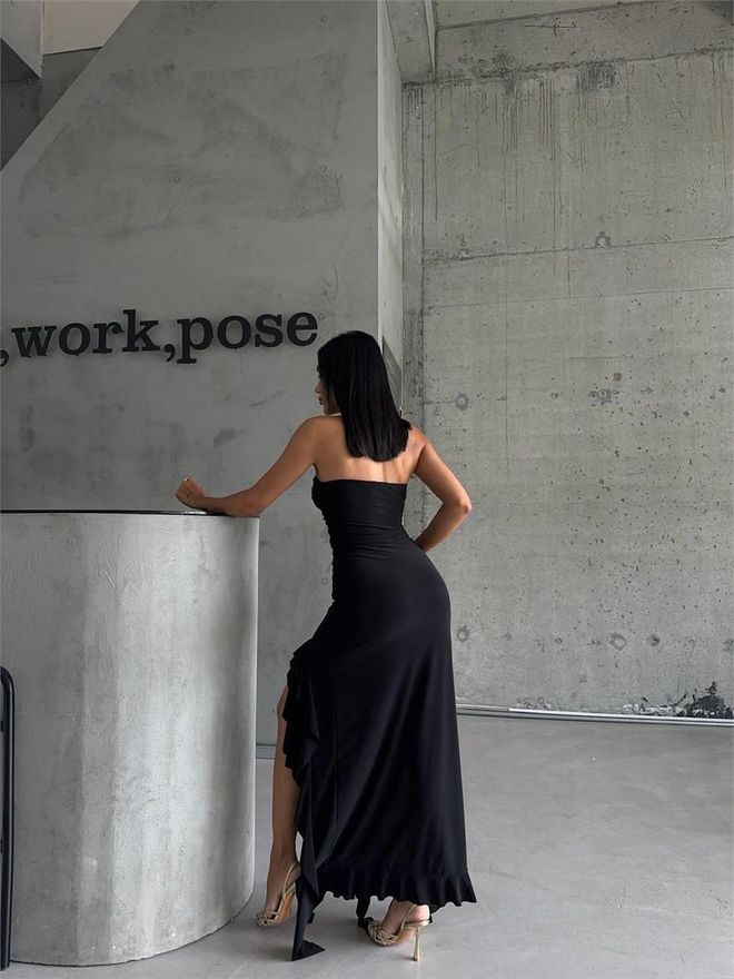 Vestido Sandy Sem Alças Com Fenda Preto