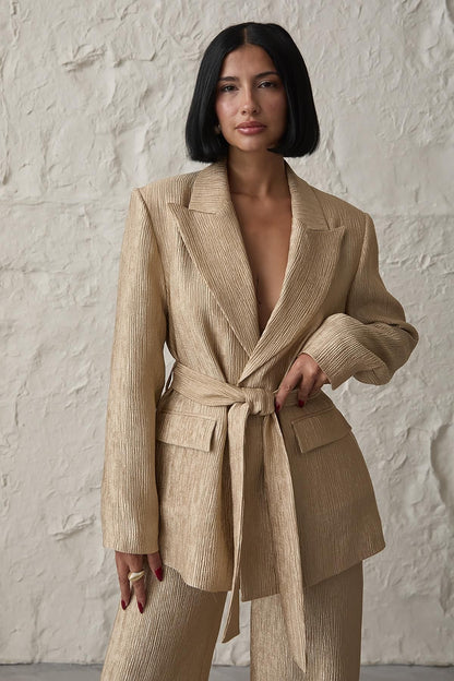 Terno com Jaqueta e Calça