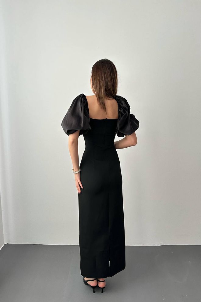 Vestido Mangas Balão com Pérolas