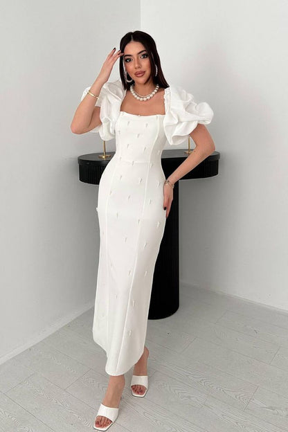 Vestido Mangas Balão com Pérolas