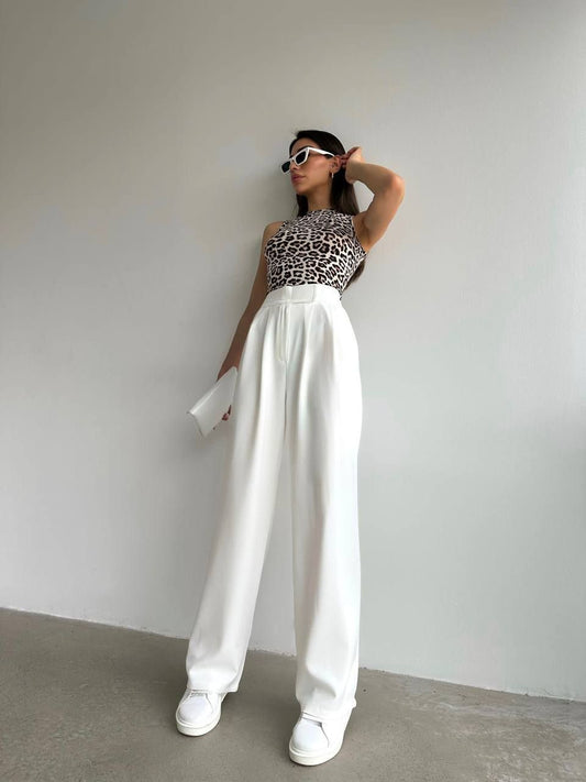 Calças com silhueta modeladora
