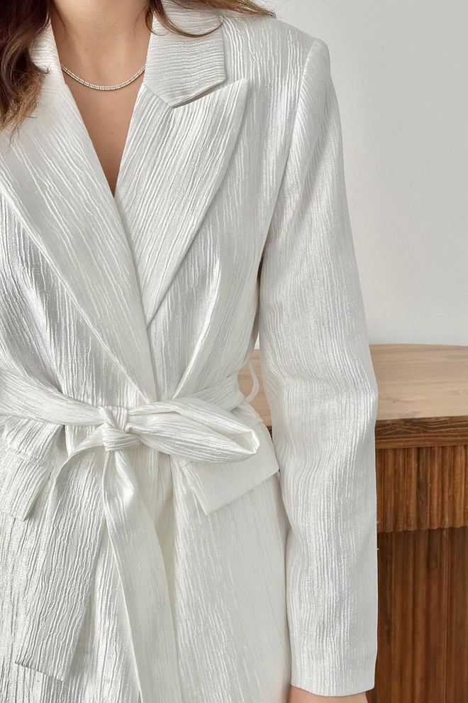 Jaqueta e Calça Com Cinto De Cintura Terno Brilhante