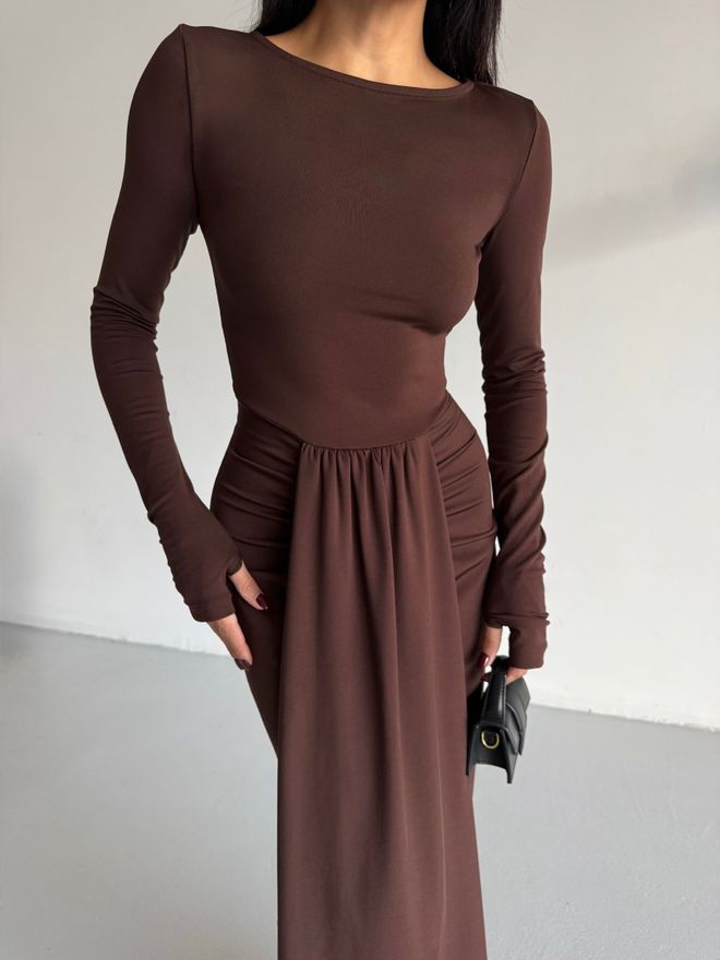 Vestido Castanho Elegante